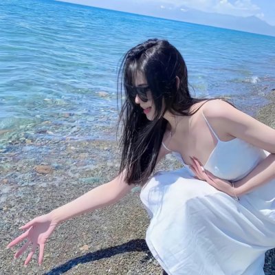 燕子与鹦鹉